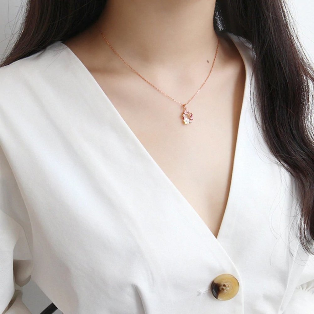 New 18K Rose Gold Flower Butterfly Circle Necklace - Picture 2 of 4